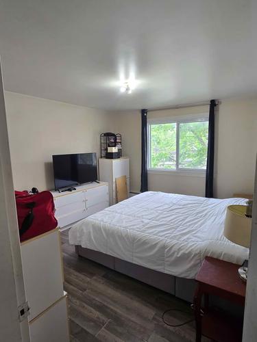 2 bedrooms apartment for rent in Sherbrooke — photo 2