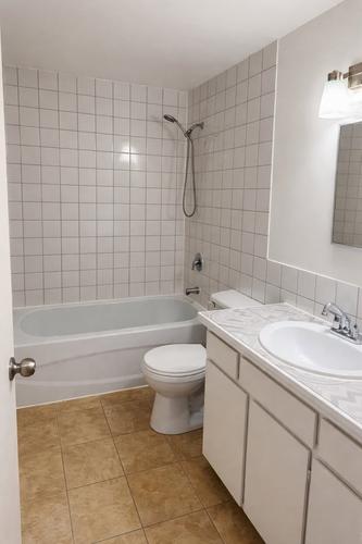 2 bedrooms apartment for rent in Sherbrooke — photo 5