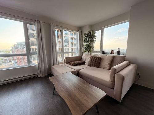 3 bedrooms apartment for rent in Laval — photo 2