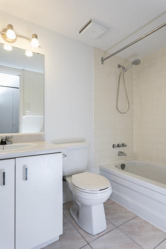 Studio for rent in Sherbrooke — photo 4