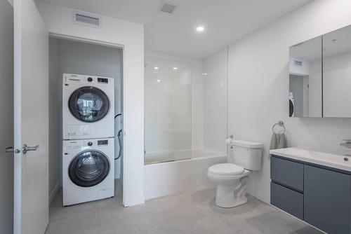 2 bedrooms apartment for rent in Laval — photo 17