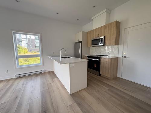 2 bedrooms apartment for rent in Laval — photo 3