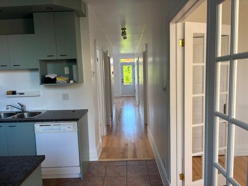 4 bedrooms apartment for rent in Montreal - Le Plateau-Mont-Royal — photo 6