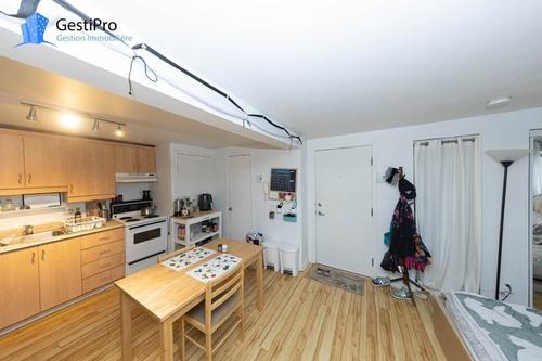 Studio for rent in Québec - Sainte-Foy–Sillery–Cap-Rouge — photo 6