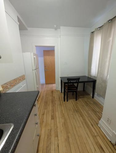 2 bedrooms apartment for rent in Sherbrooke — photo 3
