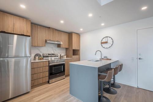 2 bedrooms apartment for rent in Laval — photo 5