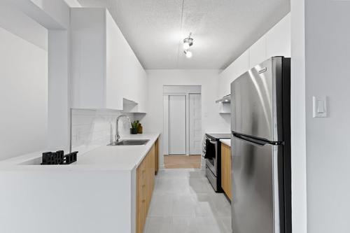 2 bedrooms apartment for rent in Laval — photo 4