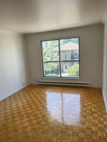 Appartement de 3 chambres à louer à Longueuil — photo 3