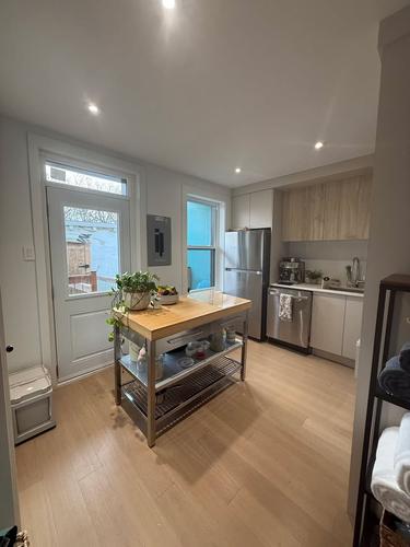4 bedrooms apartment for rent in Montreal - Le Plateau-Mont-Royal — photo 3