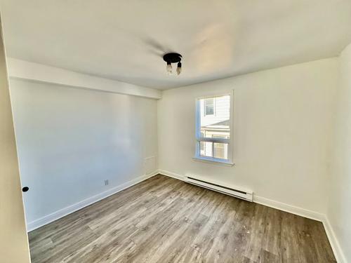 2 bedrooms apartment for rent in Sherbrooke — photo 9