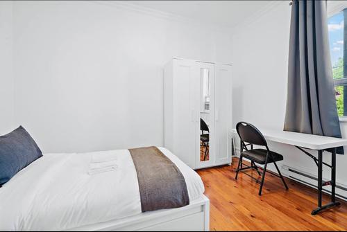 5 bedrooms apartment for rent in Montréal — photo 21