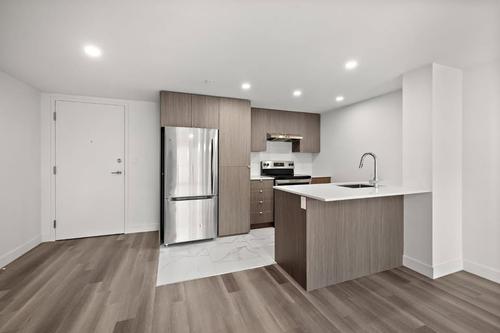 4 bedrooms apartment for rent in Montreal - Ahuntsic-Cartierville — photo 10