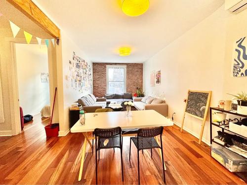 5 bedrooms apartment for rent in Montréal — photo 2