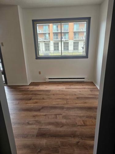 2 bedrooms apartment for rent in Laval — photo 16