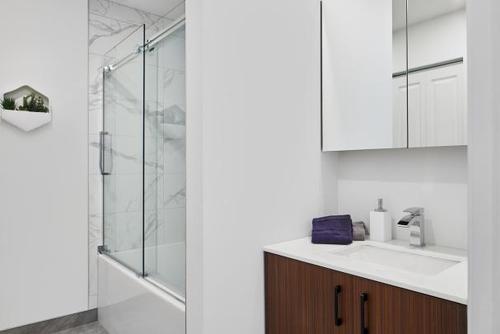 3 bedrooms apartment for rent in Laval — photo 7