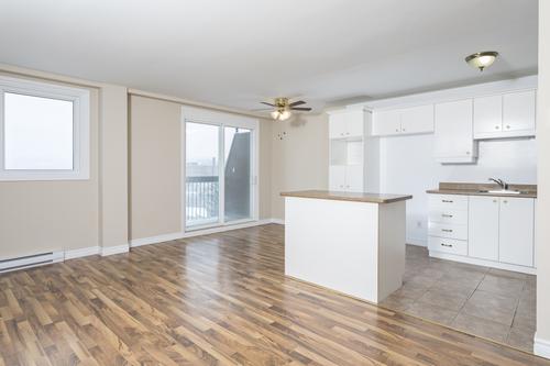Appartement de 3 chambres à louer à Sherbrooke — photo 2