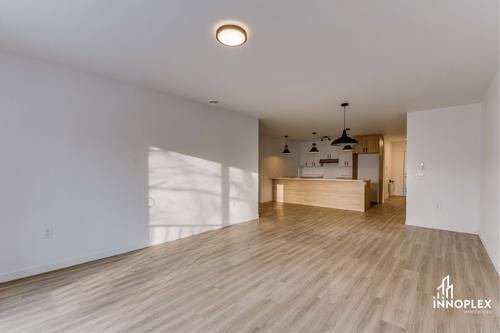 2 bedrooms apartment for rent in Sherbrooke — photo 10