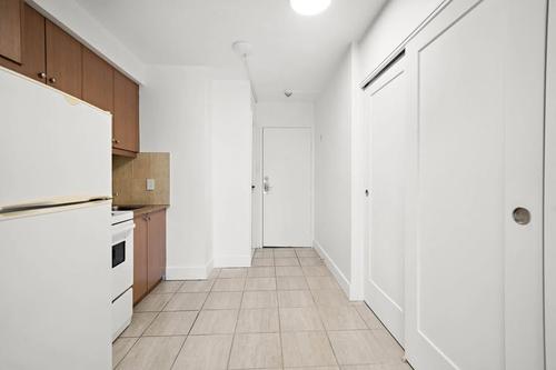 1 bedroom apartment for rent in Montreal - Ville-Marie — photo 2