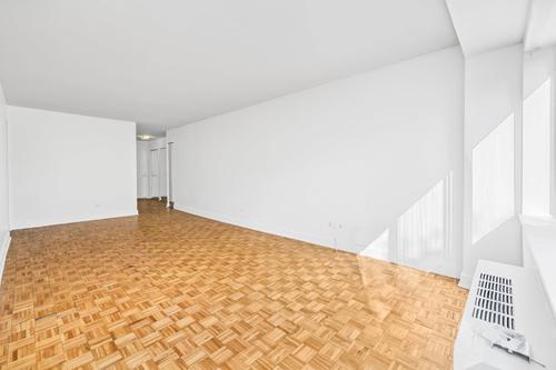 Studio for rent in Montreal - Ville-Marie — photo 2