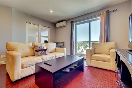 2 bedrooms apartment for rent in Laval — photo 12