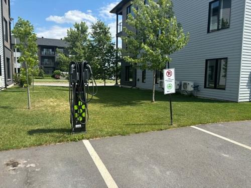 3 bedrooms apartment for rent in Sherbrooke — photo 12