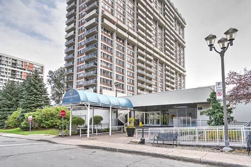 2 bedrooms apartment for rent in Laval — photo 5