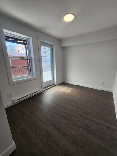 2 bedrooms apartment for rent in Sherbrooke — photo 2