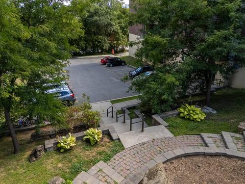 Appartement de 2 chambres à louer à Laval — photo 2