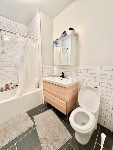 5 bedrooms apartment for rent in Montréal — photo 11