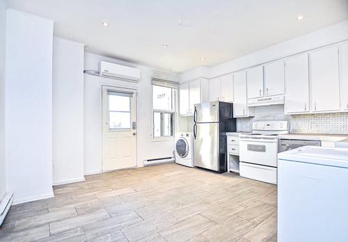 3 bedrooms apartment for rent in Montreal - Verdun — photo 2