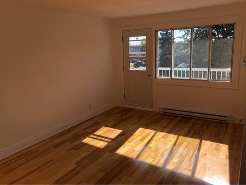 Appartement de 3 chambres à louer à Laval — photo 2