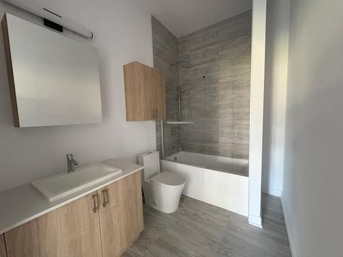 2 bedrooms apartment for rent in Laval — photo 15