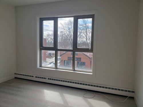 2 bedrooms apartment for rent in Sherbrooke — photo 9