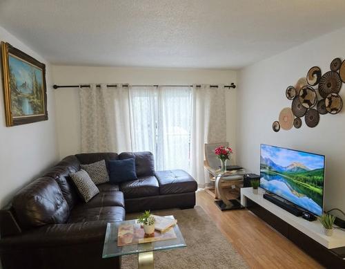 2 bedrooms apartment for rent in Sherbrooke — photo 4