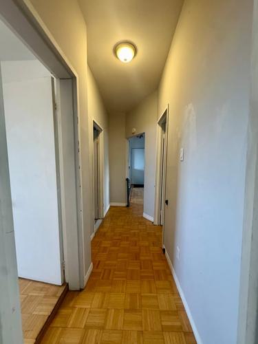 2 bedrooms apartment for rent in Montreal - Ville-Marie — photo 3