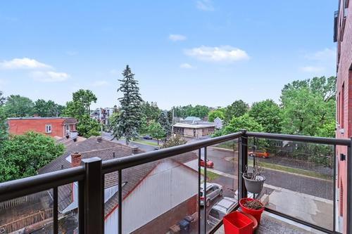 2 bedrooms apartment for rent in Laval — photo 13