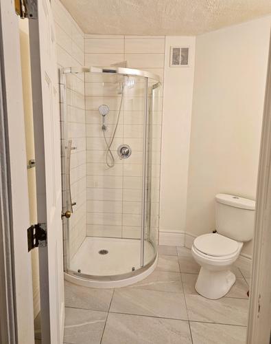 2 bedrooms apartment for rent in Sherbrooke — photo 6