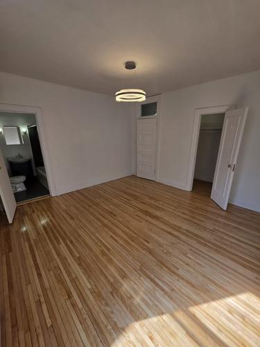 Studio for rent in Montreal - Ville-Marie — photo 2