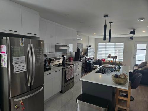 Appartement de 3 chambres à louer à Longueuil — photo 2
