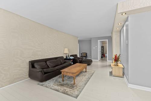 Appartement de 3 chambres à louer à Montreal - Ville-Marie — photo 2