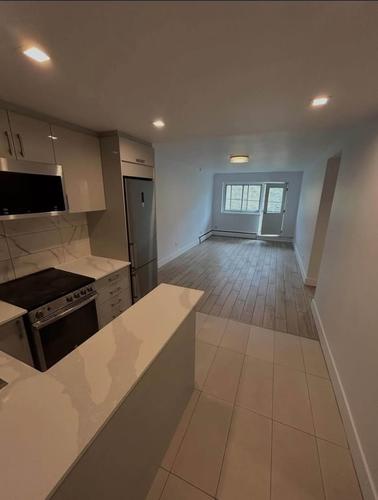 1 bedroom apartment for rent in Montreal - Saint-Laurent — photo 2