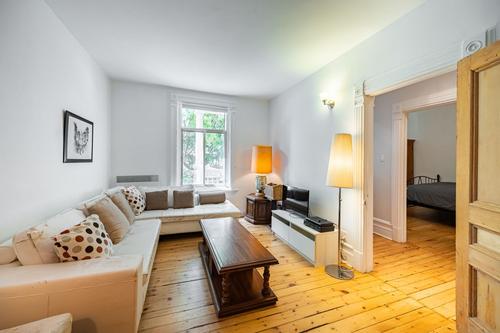 4 bedrooms apartment for rent in Montreal - Le Plateau-Mont-Royal — photo 2