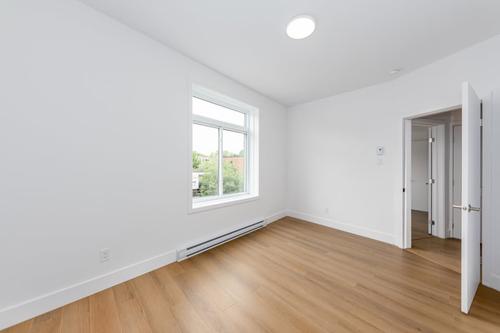 4 bedrooms apartment for rent in Montreal - Mercier–Hochelaga-Maisonneuve — photo 8