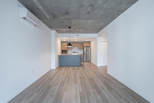 2 bedrooms apartment for rent in Laval — photo 6