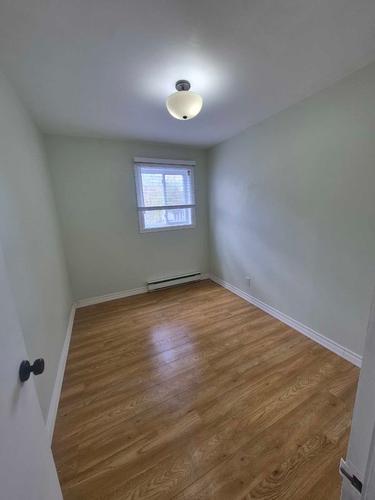 Appartement de 3 chambres à louer à Laval — photo 4