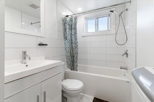 2 bedrooms apartment for rent in Laval — photo 12