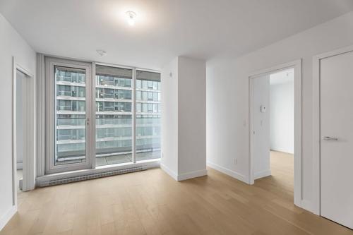 2 bedrooms apartment for rent in Montréal — photo 12