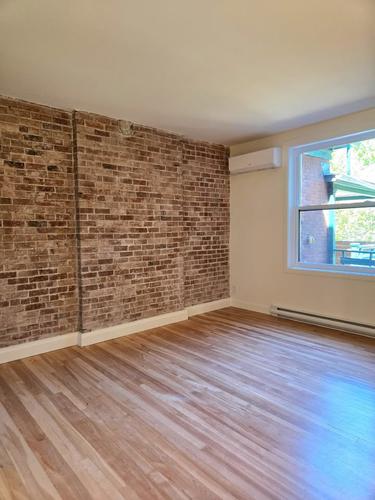 2 bedrooms apartment for rent in Sherbrooke — photo 11