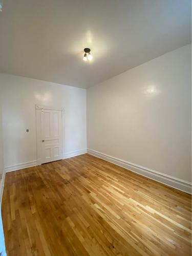 4 bedrooms apartment for rent in Montreal - Le Plateau-Mont-Royal — photo 4