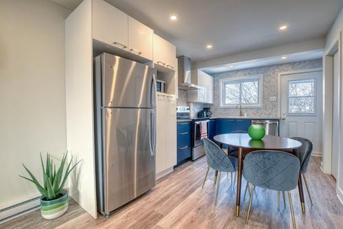 Appartement de 2 chambres à louer à Longueuil — photo 2